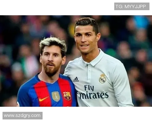 足球巨星C罗的情感历程揭秘与绯闻盘点