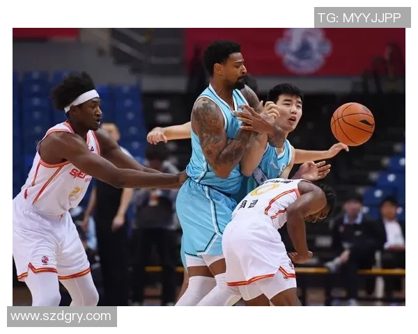 篮球焦点:深圳篮球队的灵活性探讨 篮球焦点:深圳篮球队的灵活性探讨